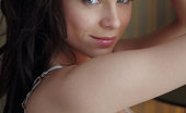 Met Art 462824 Met Art Carian Valeria A'S Natural Beauty Stands Out In This Enticing Budoir Set By Arkisi Valeria A Arkisi Carian
