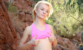 Nubiles.net 465098 Nubiles.net Maddy Rose Naughty Nubile In Tiny Shorts Gets Aroused While On A Nature Hike
