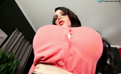 Scoreland 465824 Scoreland Amy Anderssen Hittin The Mega-Boobed Office Hottie
