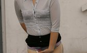 Nylon Angie 469832 Dirty Angie Angie Needs To Pee Nylon Angie
