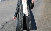 Smoking Mina 477968 Badass Babe In Long Leather Coat Smoking A Ladylike Capri 120 Smoking Mina
