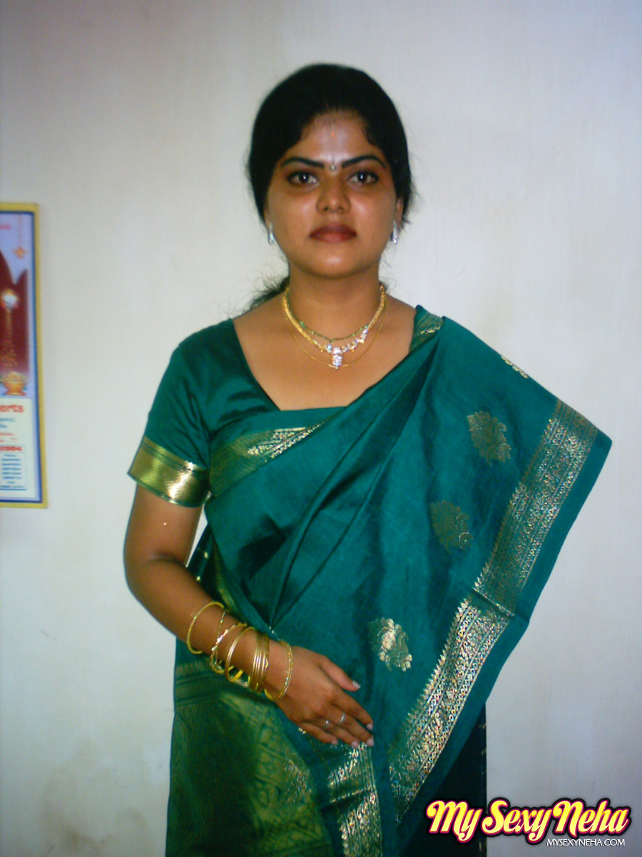 My Sexy Neha Neha Nair Neha In Traditional Green Saree Stripping ...