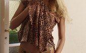 Ebina Models 488538 (XXX) Sexy Blonde Kat Spreading Her Legs Ebina Models

