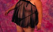 Hardcore Fatties 519703 Dominatrix Looking Fat Chick Posing With Whip Hardcore Fatties
