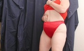 Hardcore Fatties Short Haired Big Chubby Blonde Posing With Huge Ass Hardcore Fatties
