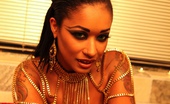 Skin Diamond VIP Queen Skin Nude In The Bathroonm Skin Diamond VIP
