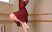 Sweet Ballerina 523298 Models In Shiny Outfits And Pointe Shoes Dance Only For You Sweet Ballerina
