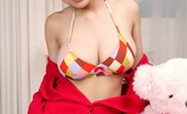 ZZ Tits 526383 Hanai Miri Hanai Miri Posing Her Natural Big Tits In Colored Bikini ZZ Tits
