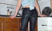 On Moms 526988 Oldie In Leather TrousersHot Oldie Takes Off Her Sexy Leather Trousers On Moms
