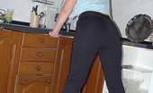On Moms 526988 Oldie In Leather TrousersHot Oldie Takes Off Her Sexy Leather Trousers On Moms
