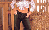 Busty Ines Cudna 528604 Cowgirl Busty Ines Cudna
