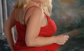 Club Rachel Love 528636 Woman In Red Club Rachel Love
