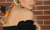 Amateurs Gone Bad 531893 Eny Eny Stripping Off Her Cute Costume And Spreads Amateurs Gone Bad
