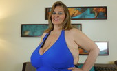 Divine Breasts 546696 Sarah Milf Macromastia Breasts Divine Breasts
