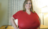 Divine Breasts 546825 Sarah Sweet Juicy Big Tits Divine Breasts

