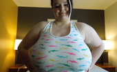 Divine Breasts 546831 Peyton Big Boobs 18yr Old Divine Breasts
