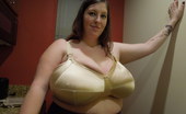 Divine Breasts 547086 Mara Sexy Giant Breasted BBW Divine Breasts
