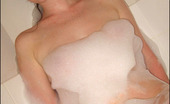 Club GND 555702 Lana Cute Lana Relaxes In A Bubble Bath Club GND
