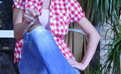 ePantyhose Land Rosa Sassy Girl Strips Her Jeans And Slips A Dildo Under Control Top Pantyhose ePantyhose Land
