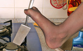 Nylon Feet Line 563608 Helena Lascivious Chick Washing Dishes Being Just In Her Sheer-To-Waist Pantyhose Nylon Feet Line
