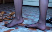 Nylon Feet Line 563778 Rita Sultry Babe Reveals Her Nyloned Feet Before Stuffing Her Pussy On The Sofa Nylon Feet Line
