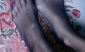 Nylon Feet Line 564188 Fiona Leggy Babe Takes Off Strappy Sandals To Tease With Her Groomed Nyloned Feet Nylon Feet Line
