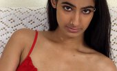 Platinum Indian 571441 Teen Plays With Her Sexy Pussy Platinum Indian
