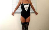 Older Divas 572463 Mules And Black Fishnets
