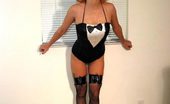 Older Divas 572463 Mules And Black Fishnets
