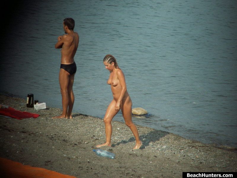 Voyeur hunter filmed some wenches on the nude beach